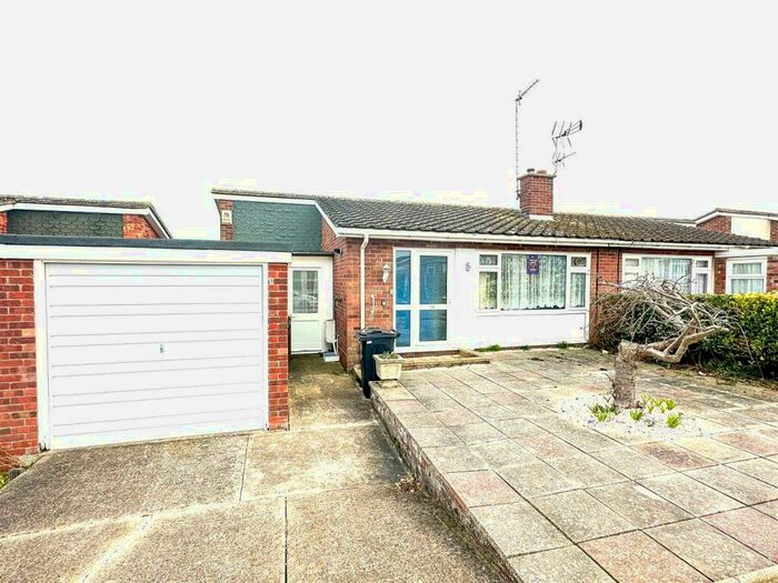 2 Bedroom Semi-Detached Bungalow To Rent In Swallowdale, Great Clacton, CO15
