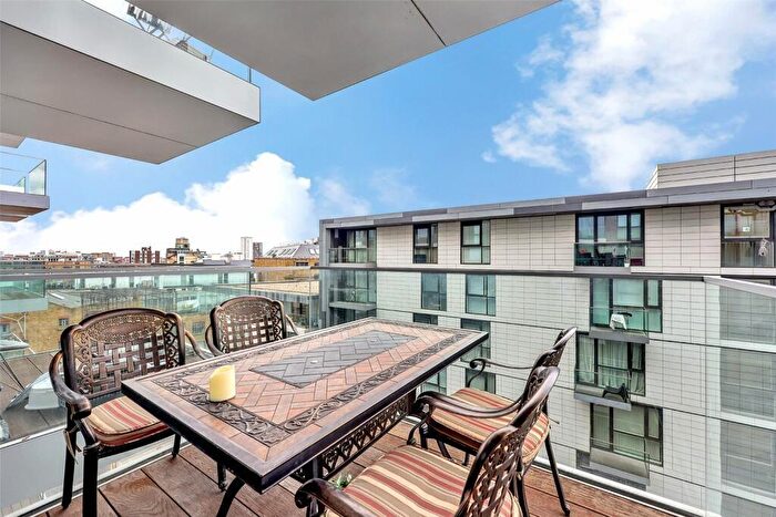 2 Bedroom Apartment For Sale In Perilla House, Stable Walk, London, E1