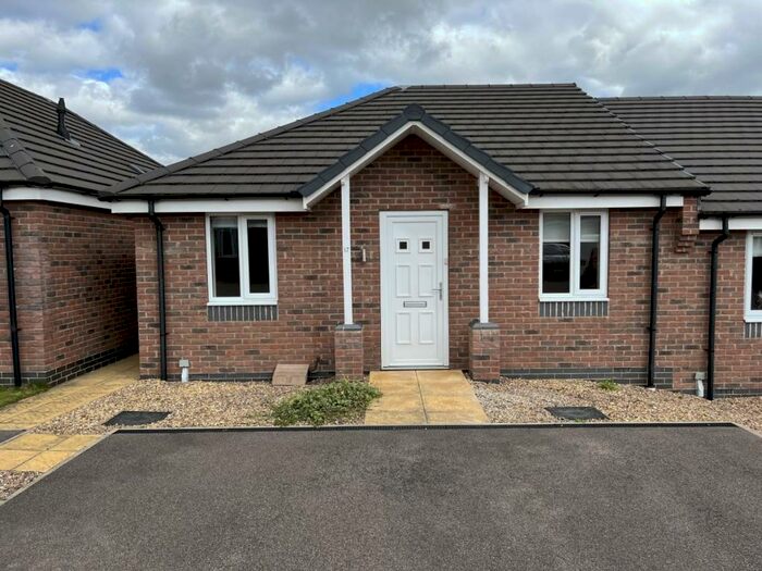 2 Bedroom Bungalow To Rent In Vermont Close, Mansfield, NG20