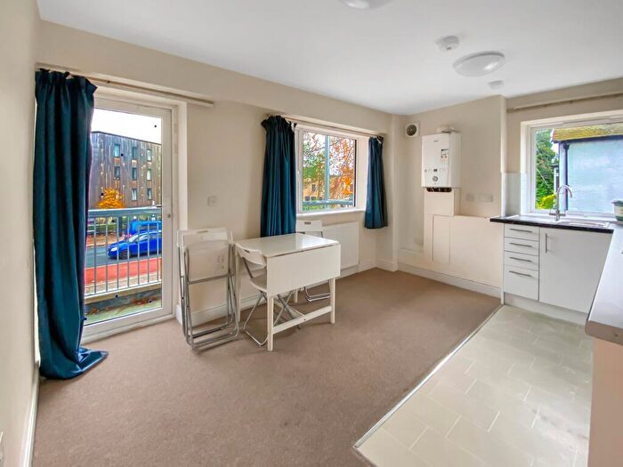 2 Bedroom Flat To Rent In A London Road, Oxford, OX3