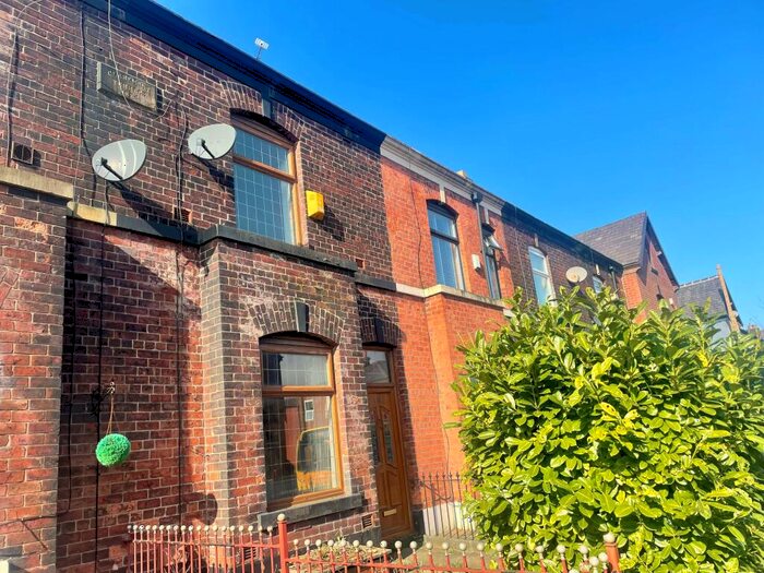 2 Bedroom House To Rent In Walmersley Road, Bury, BL9