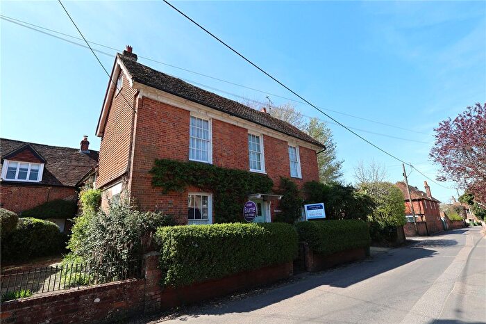 4 Bedroom Semi-Detached House For Sale In Dippenhall Street, Crondall, Farnham, Hampshire, GU10