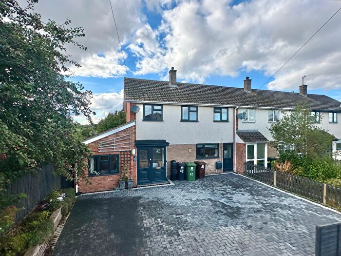 3 Bedroom End Of Terrace House For Sale In Wordsworth Road, Hereford, HR4