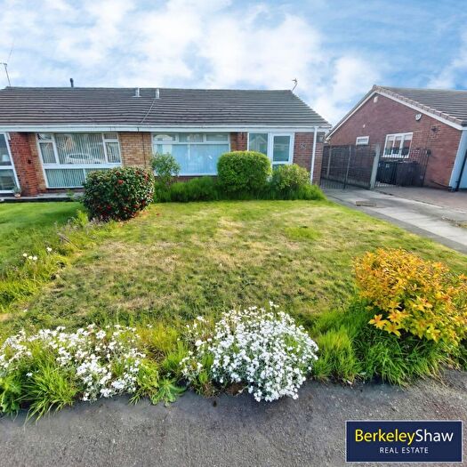 2 Bedroom Semi-Detached Bungalow For Sale In West Meade, Liverpool, L31