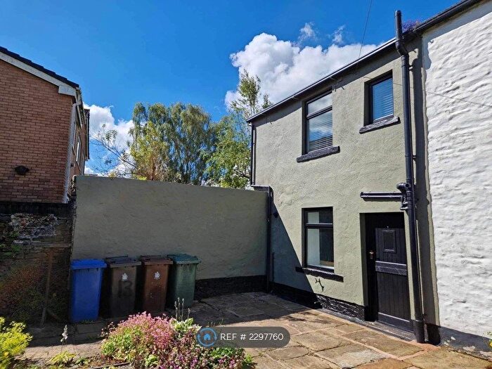 2 Bedroom End Of Terrace House To Rent In Tor View, Haslingden, Rossendale, BB4