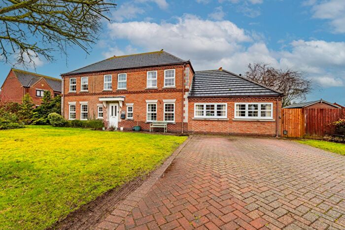 5 Bedroom Detached House For Sale In Manor Drive, Long Bennington, Newark, Nottinghamshire, NG23