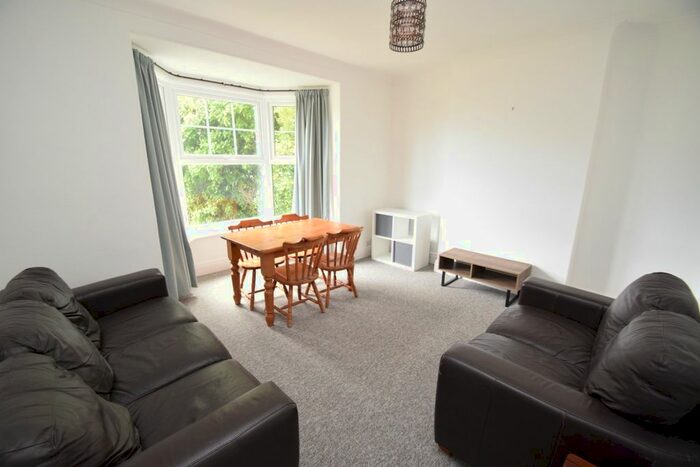 4 Bedroom Semi-Detached House To Rent In Penrose Road, Falmouth, TR11