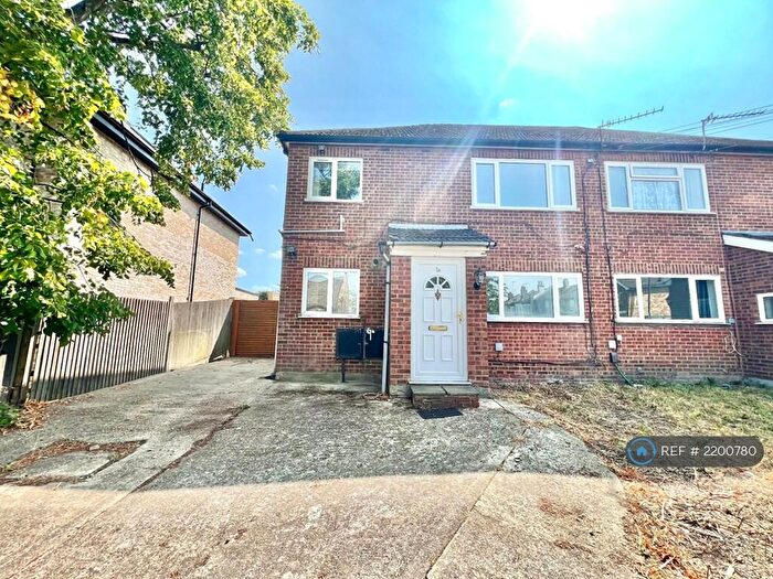 2 Bedroom Maisonette To Rent In Ancaster Street, London, SE18