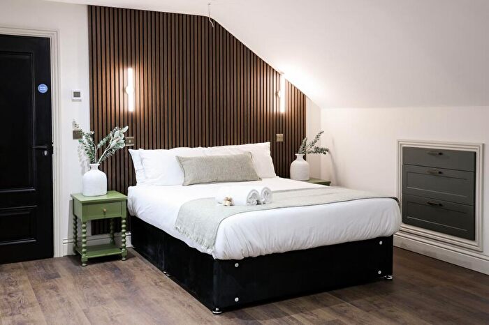 Studio To Rent In Bath Road, Bristol, BS4