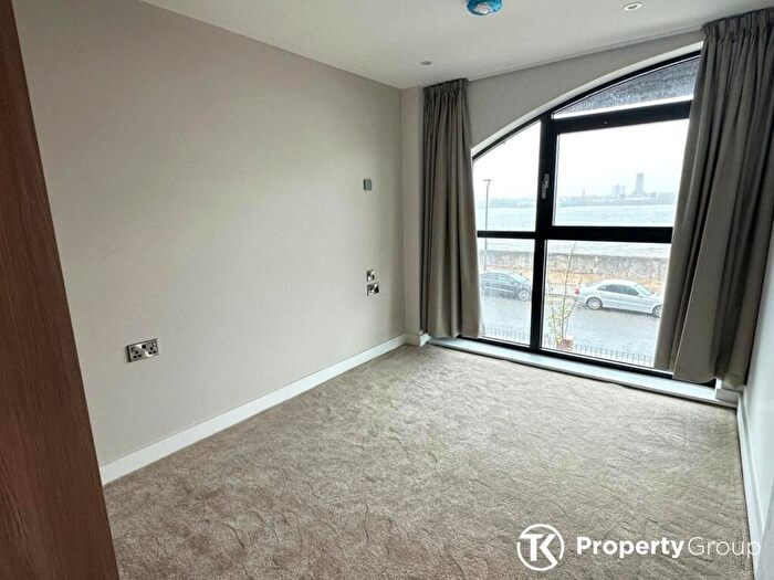 2 Bedroom Town House For Sale In Jesse Hartley Way, Liverpool, L3