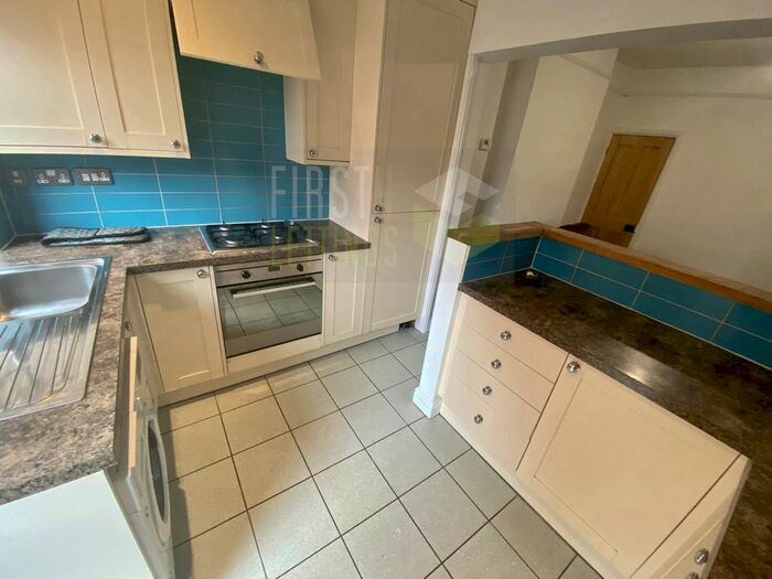 4 Bedroom Terraced House To Rent In Lytton Road, Clarendon Park, LE2
