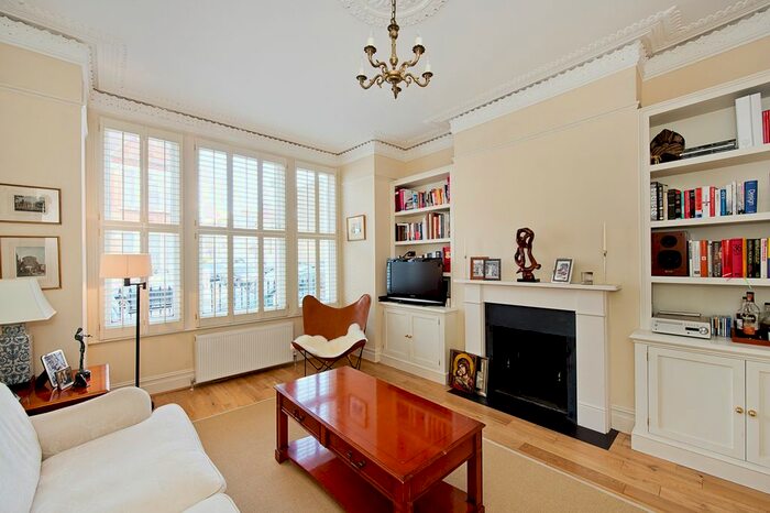 1 Bedroom Flat To Rent In Norfolk House Road, London, SW16