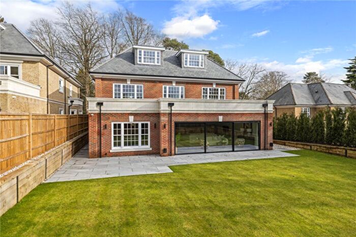 5 Bedroom Detached House For Sale In Woodside Road, Cobham, KT11