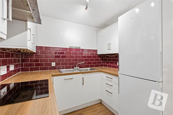 2 Bedroom Flat For Sale In Rushdon Close, Romford, RM1