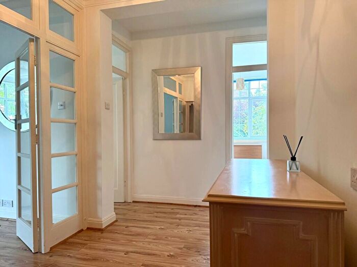 2 Bedroom Flat To Rent In Kings Court, Kings Drive, HA9