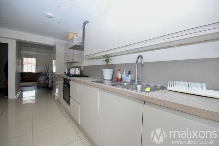 4 Bedroom Terraced House To Rent In Fountain Road, London, SW17