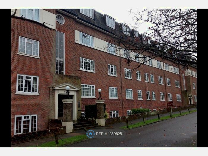 Studio To Rent In Herga Court, Harrow HA1