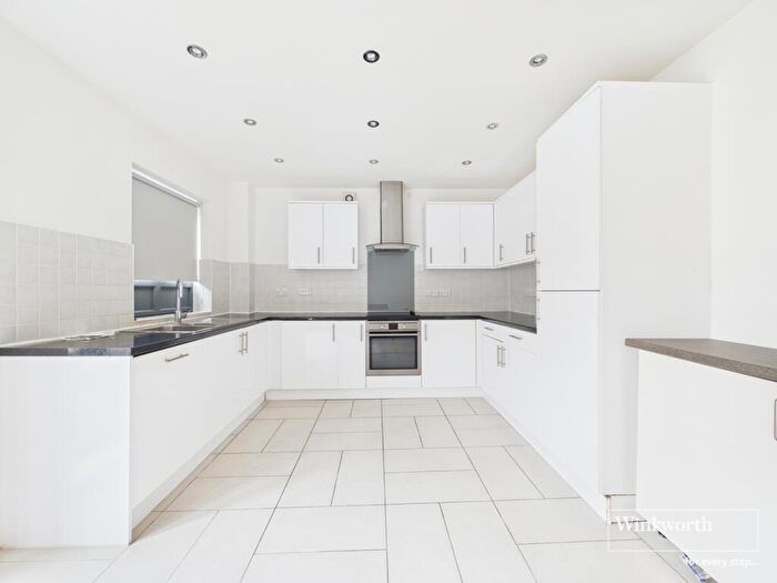 2 Bedroom Apartment To Rent In Sunningdale Gardens, London, NW9
