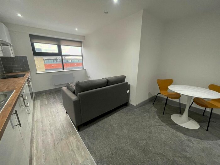 1 Bedroom Flat To Rent In Grosvenor House, Union Street, Wakefield, WF1