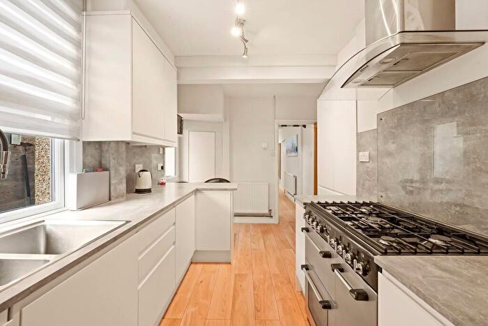 3 Bedroom Terraced House To Rent In Sutherland Road Belvedere, DA17