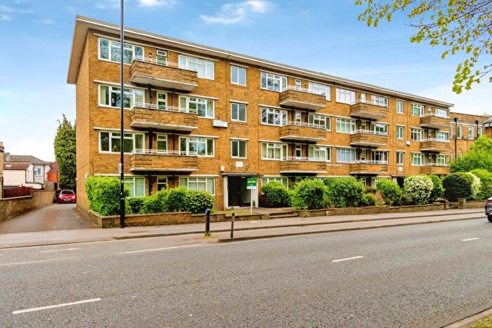 1 Bedroom Flat For Sale In The Avenue, Southampton, Hampshire, SO17