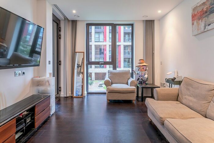 2 Bedroom Flat To Rent In Charles Clowes Walk, London, SW11