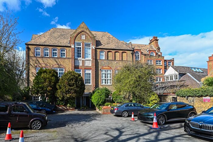 1 Bedroom Flat For Sale In Schoolbell Mews, London, E3