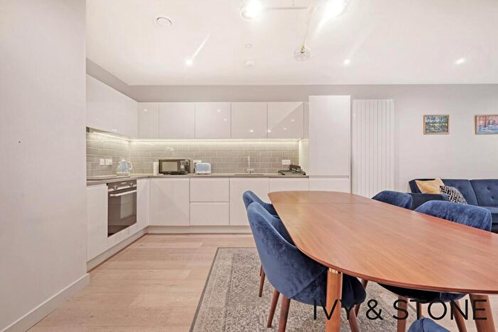 2 Bedroom Apartment For Sale In John Cabot House, Royal Whrf, E16