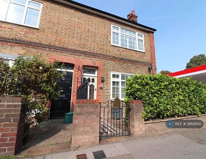 5 Bedroom End Of Terrace House To Rent In Rainsford Road, Chelmsford, CM1