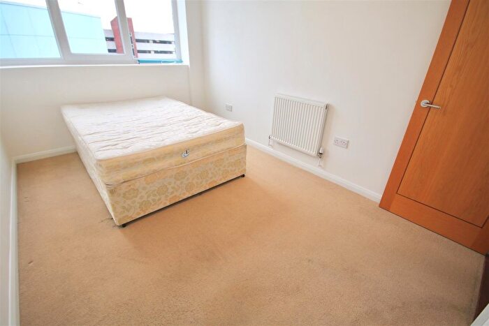 2 Bedroom Flat To Rent In Arundel Street, Portsmouth, PO1