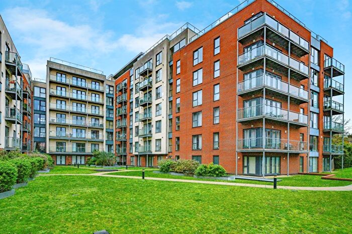 1 Bedroom Flat For Sale In Midland Road, Hemel Hempstead, HP2