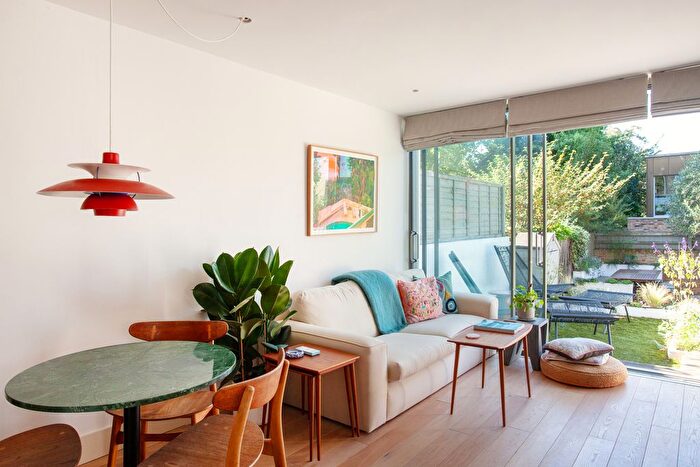 1 Bedroom Flat For Sale In Camberwell Grove Iii, London, SE5