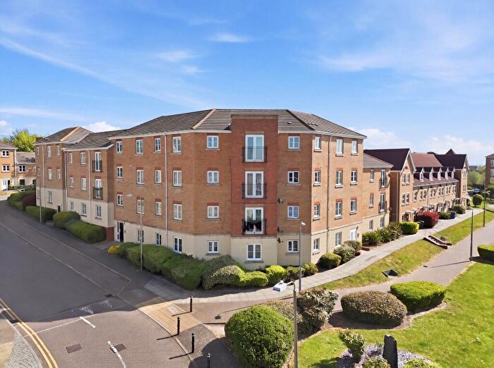 1 Bedroom Apartment For Sale In Windermere Avenue, Purfleet, RM19