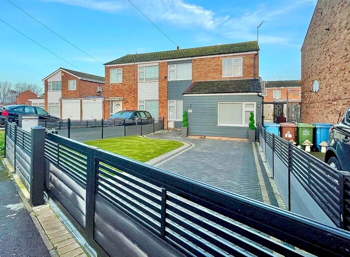 4 Bedroom Semi-Detached House To Rent In West Lane, Isle Of Grain, Medway, Kent., ME3
