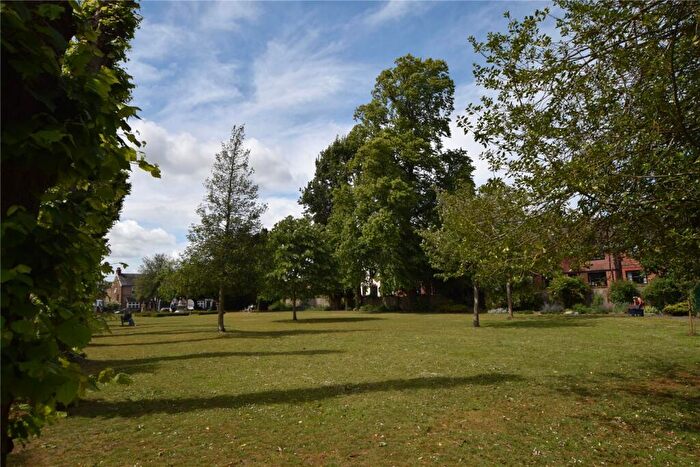 1 Bedroom Apartment For Sale In Lady Place Court, Market Square, Alton, Hampshire, GU34