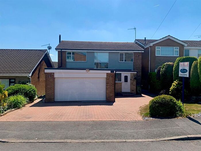 4 Bedroom Detached House For Sale In Longcroft Avenue, Dronfield Woodhouse, Dronfield, S18