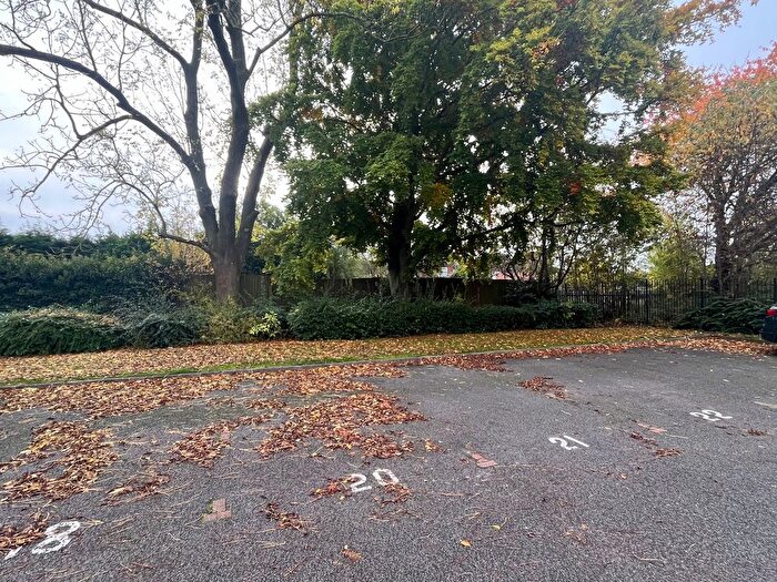 2 Bedroom Flat To Rent In Beanfield Avenue, Coventry, CV3