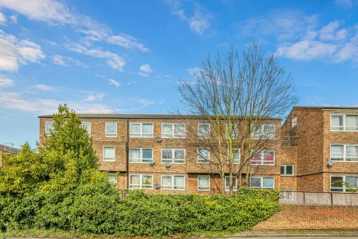 1 Bedroom Flat To Rent In Mcneil Road, London, SE5
