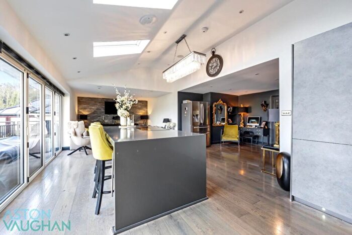 5 Bedroom Detached House For Sale In Shepherds Croft, Brighton, BN1