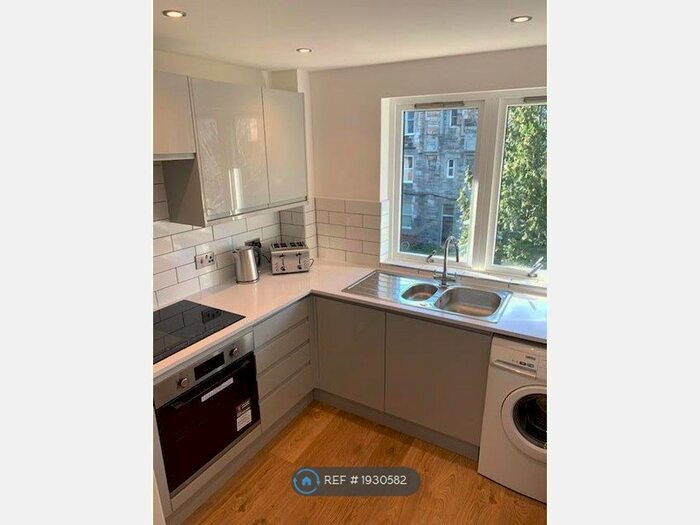 2 Bedroom Flat To Rent In New Orchardfield, Edinburgh, EH6