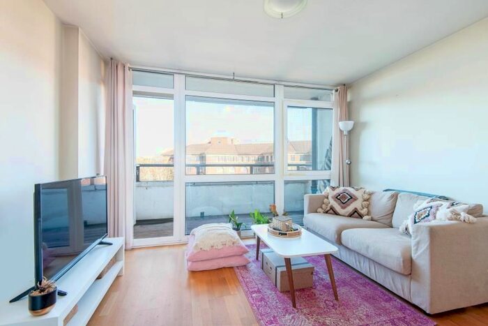 2 Bedroom Flat To Rent In Maida Vale, London, W9