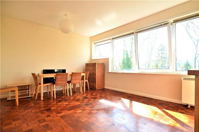 2 Bedroom Flat To Rent In Mountside, Church Hill, Caterham, CR3