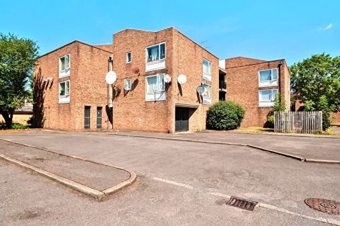 Studio For Sale In Bristol Court, Bristol Close, Staines-Upon-Thames, TW19