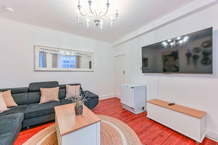 1 Bedroom Flat To Rent In Seymour Street, Marylebone, London, W1H