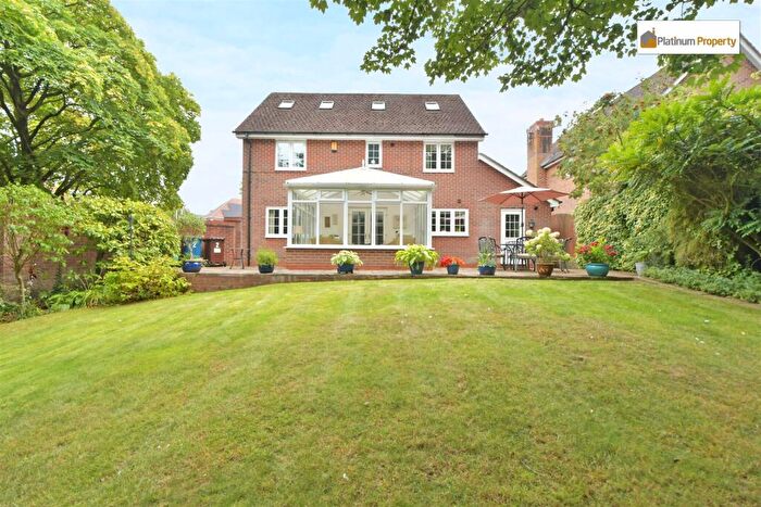 5 Bedroom Detached House For Sale In Franklin Drive, Blythe Bridge, ST11