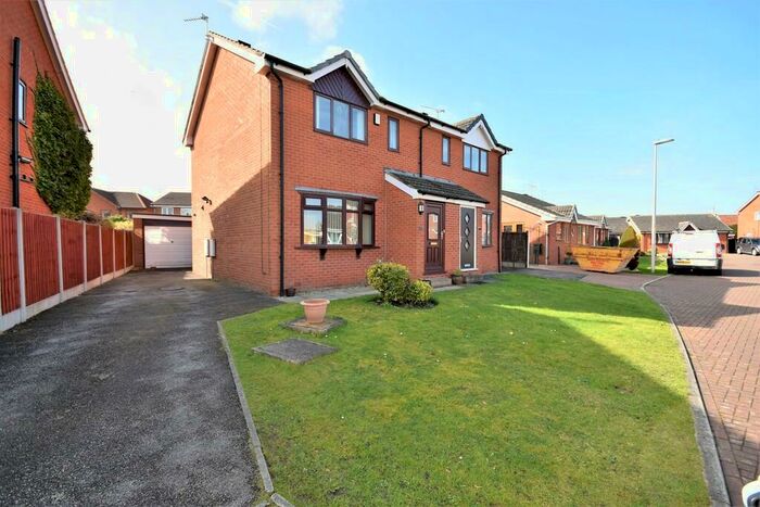 2 Bedroom Semi-Detached House To Rent In Glenapp Avenue, Blackpool, FY4