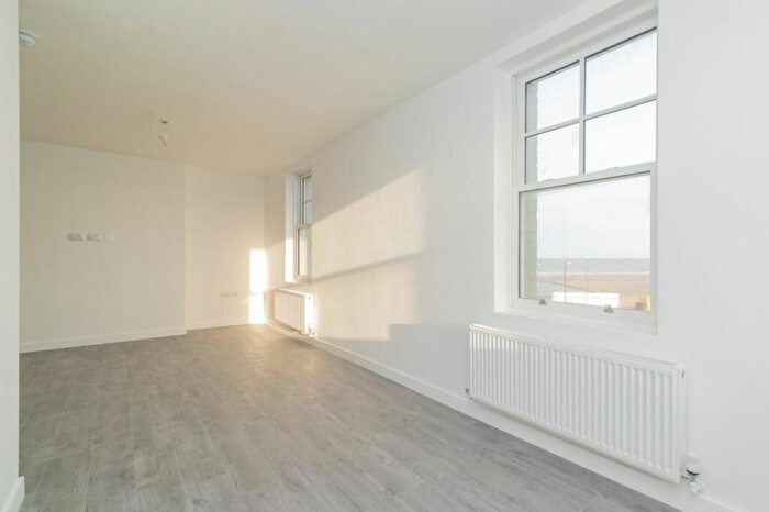 2 Bedroom Apartment To Rent In Buenos Ayres, Margate, CT9