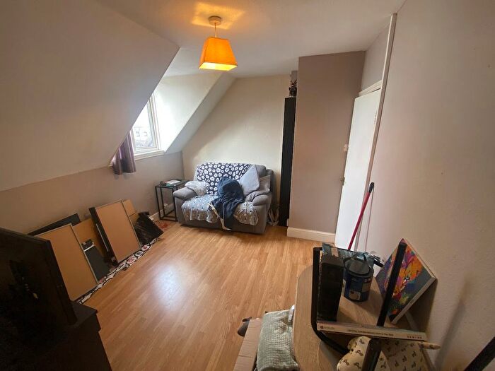 1 Bedroom Flat To Rent In Morgan Avenue, Torquay, TQ2