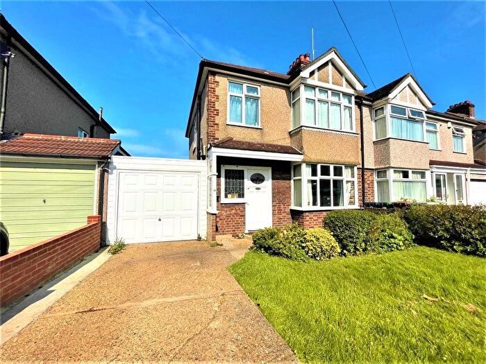 3 Bedroom Semi-Detached House To Rent In Huxley Road, Welling, Kent, DA16