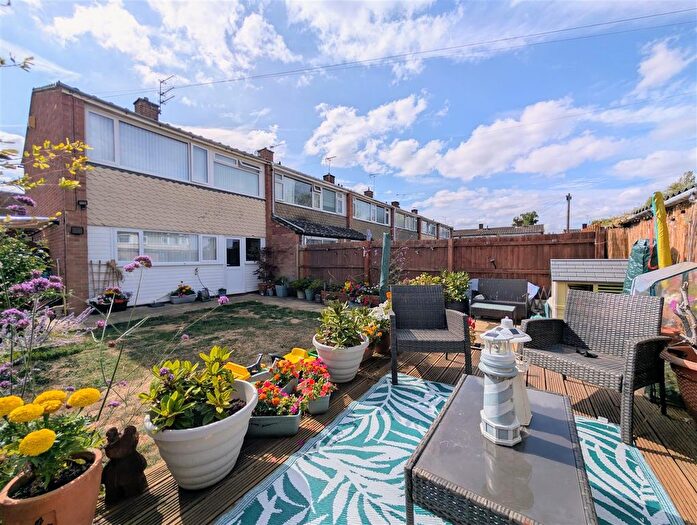 3 Bedroom End Terrace House For Sale In Russet Close, Tuffley, Gloucester, GL4